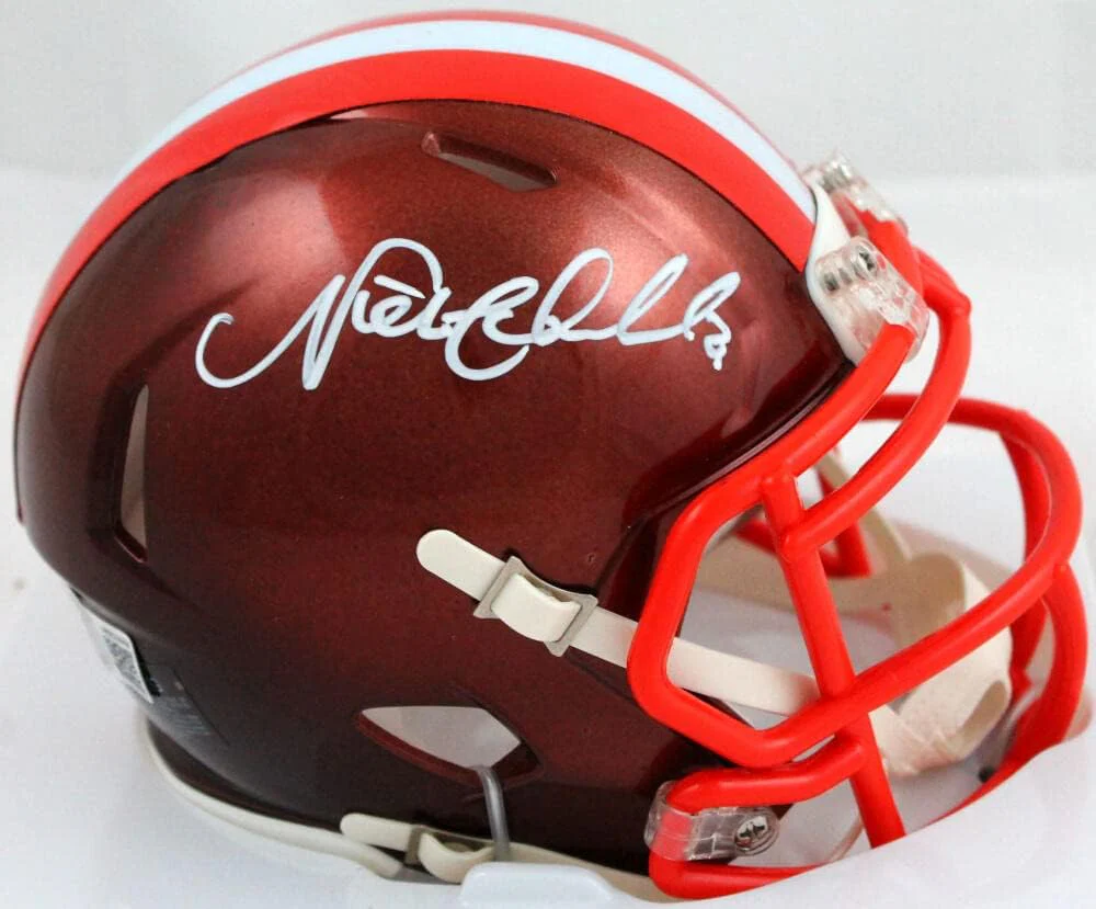 Nick Chubb Autographed Cleveland Browns Flash Speed Mini Helmet-Beckett W Holo - Image 4