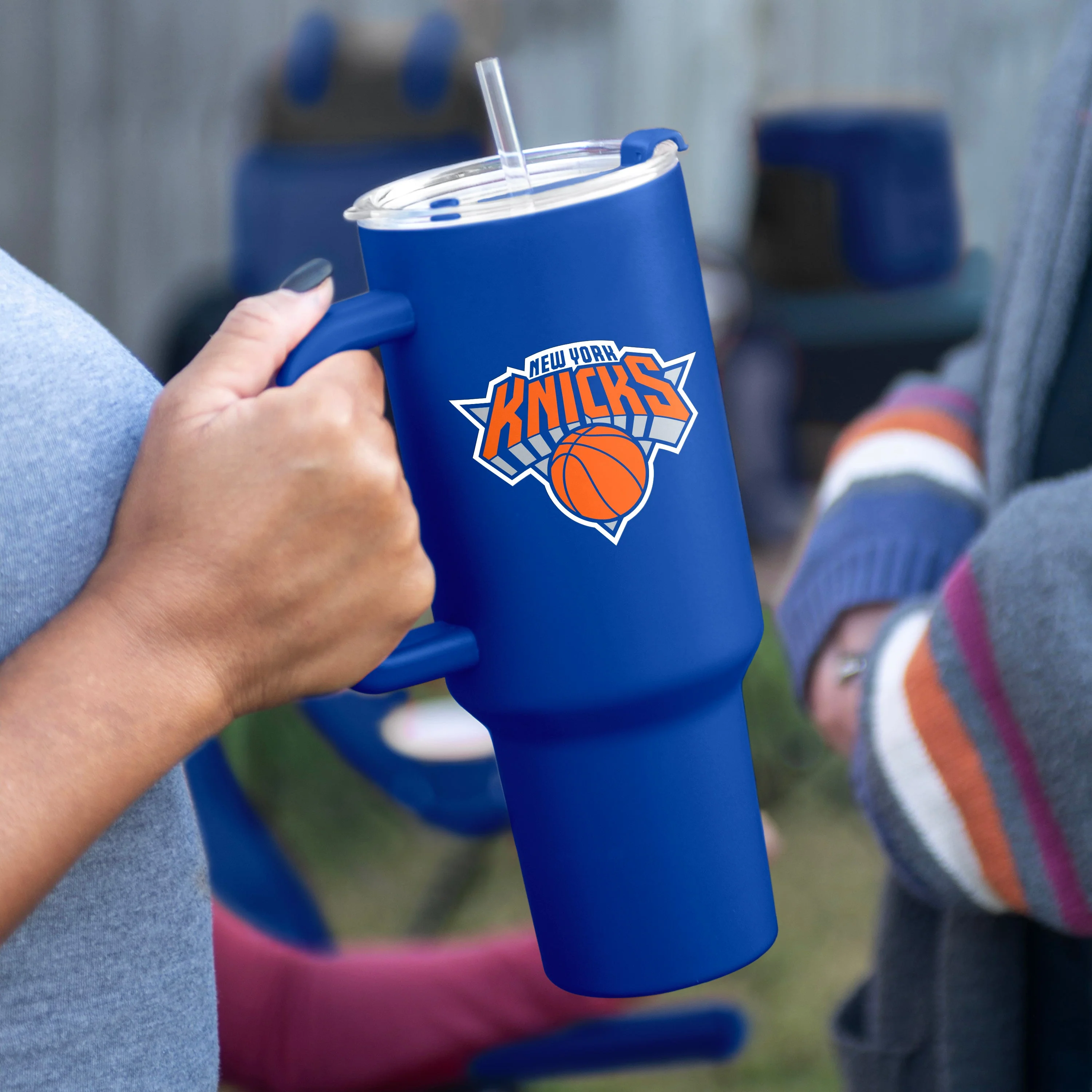 NY Knicks 40oz Flipside Powder Coat Tumbler - Image 2