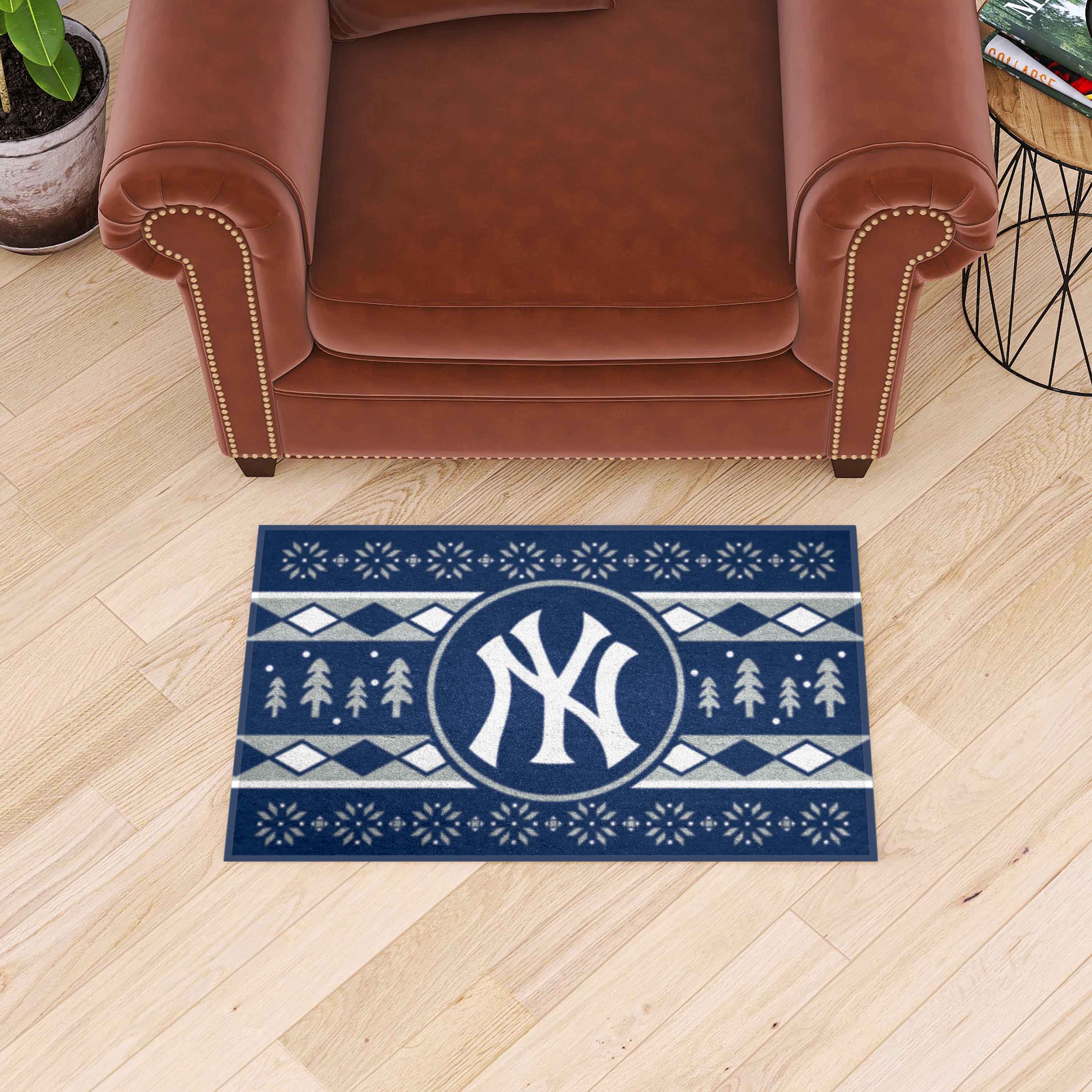 NY Yankees HOLIDAY SWEATER STARTER - Image 2