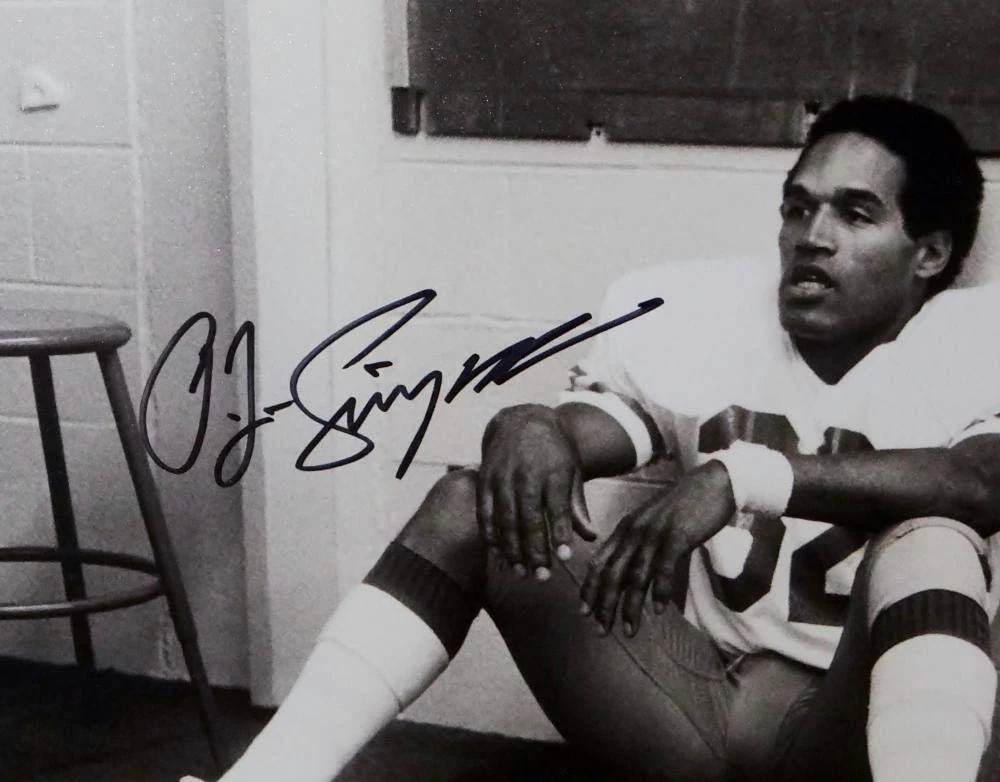 OJ Simpson Signed Buffalo Bills 8x10 B&W In Locker Room Photo- JSA W Auth *Black - Image 2