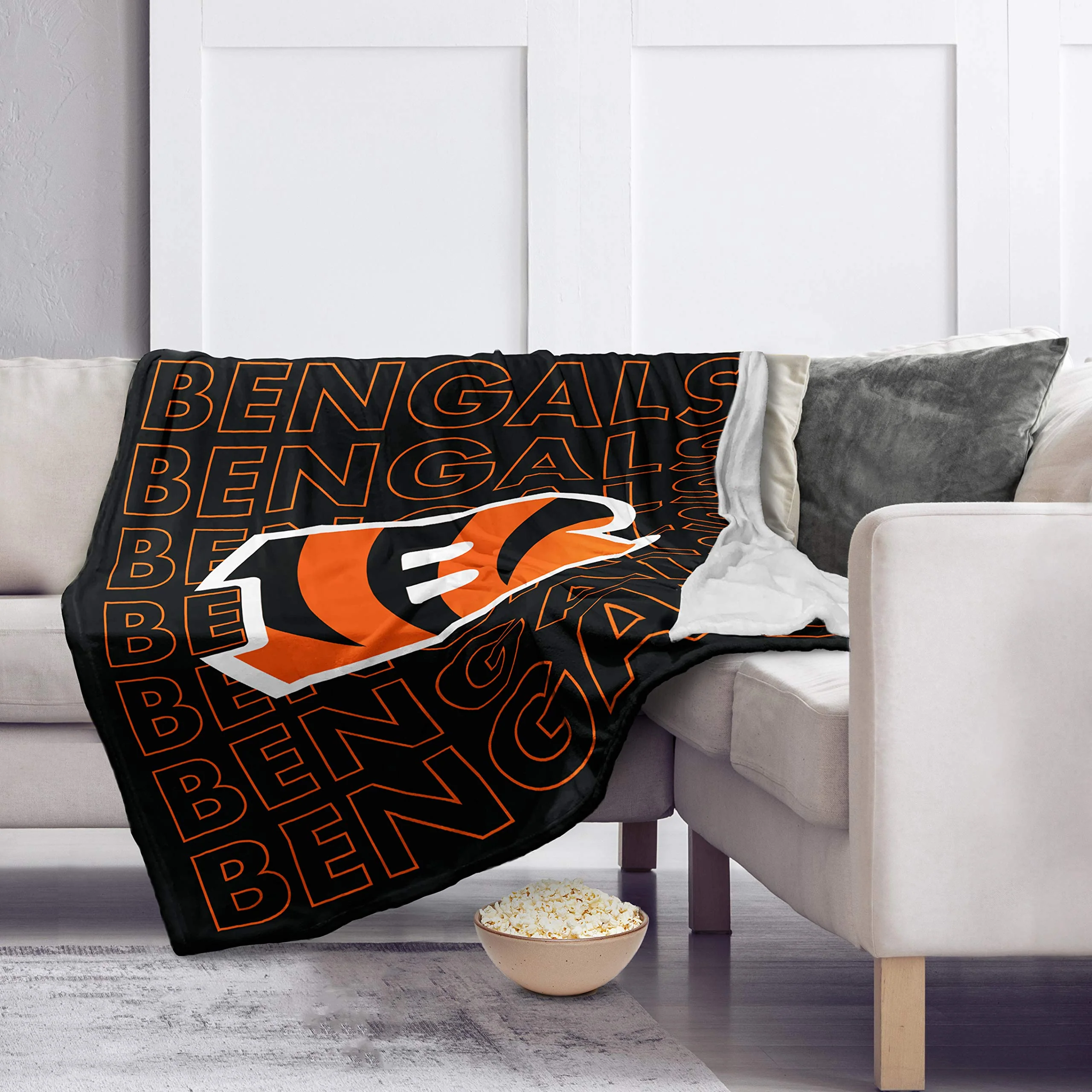 Pegasus Sports NFL Echo Team Wordmark Plush Blanket- Cincinnati Bengals Team Color 60x70 - Image 3