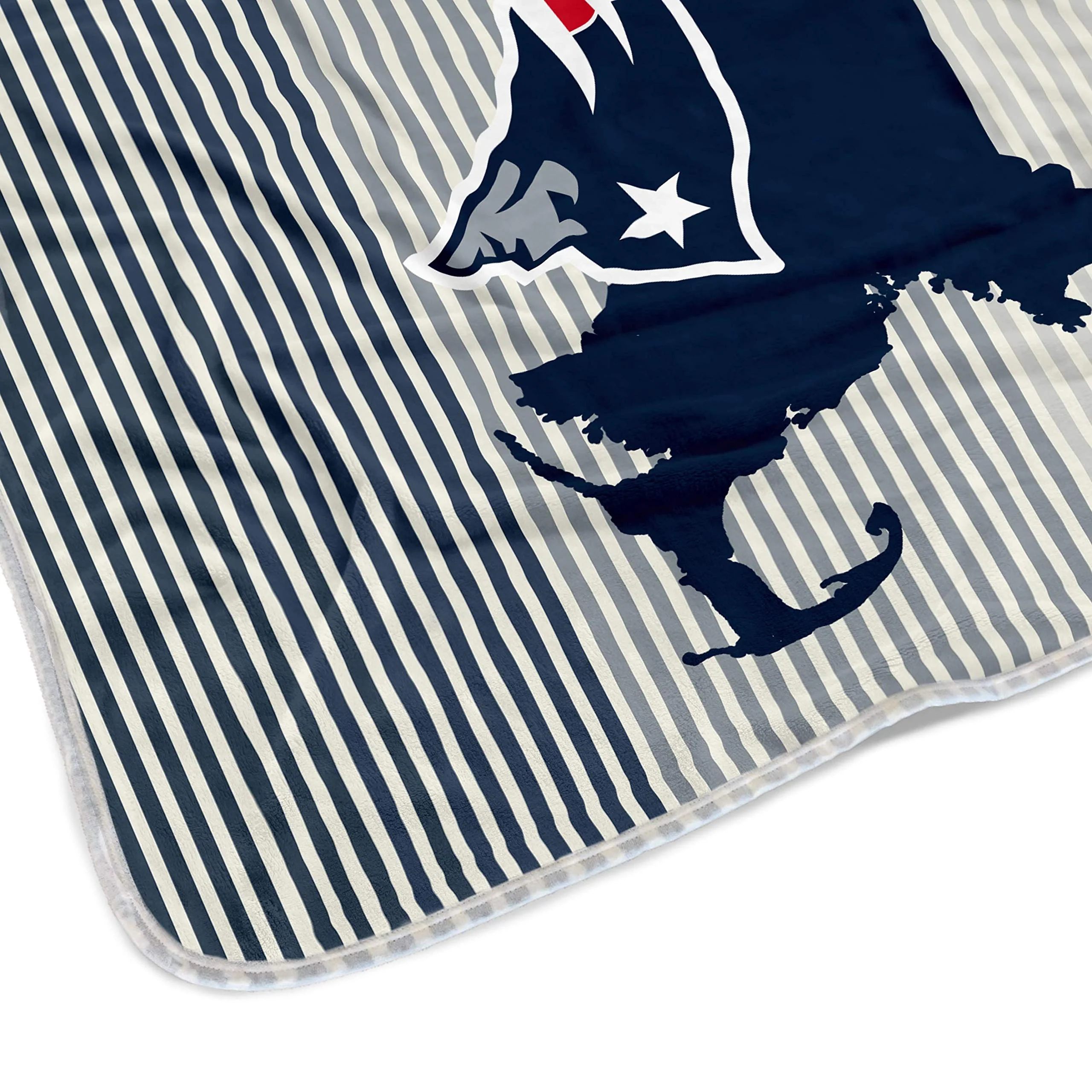 Pegasus Sports NFL Ultra Fleece State Stripe Blanket- New England Patriots Team Color 60x70 - Image 3